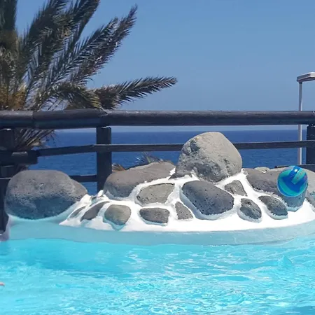 アパート Altamar Beachfront *